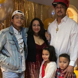 Meet your Posher, Dania